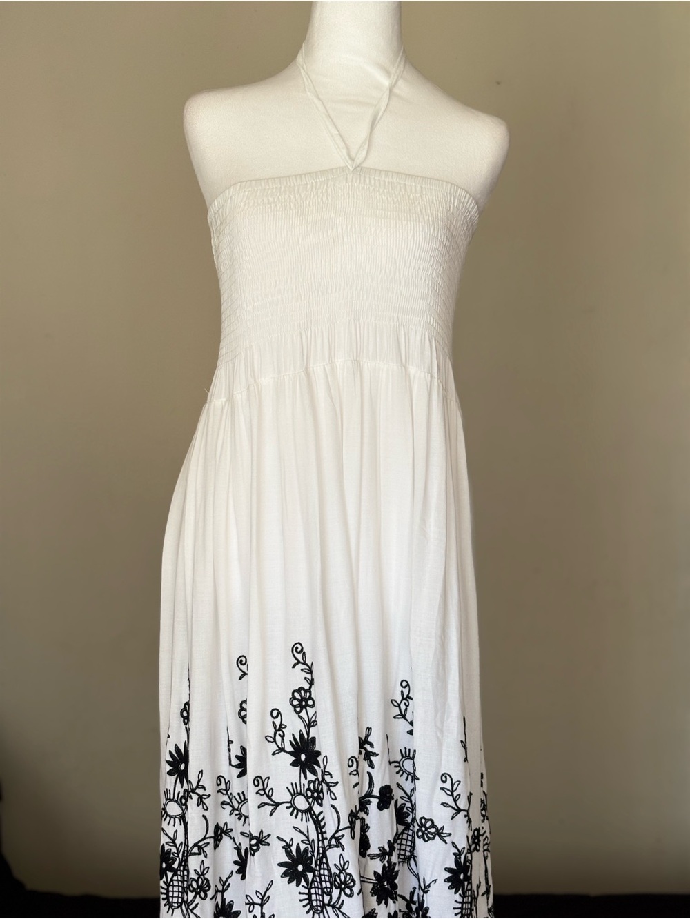NWT White and Black Floral Embroidered Smock Halter Tie Lace Hem Midi Sundress